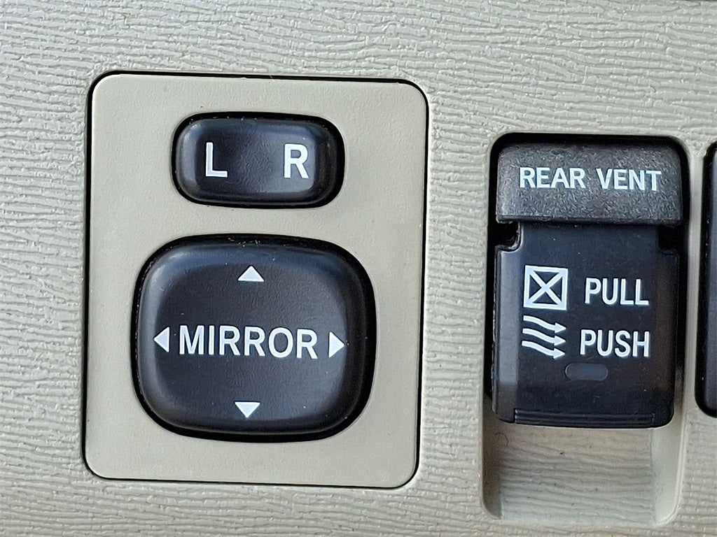 2014 Toyota Sienna XLE 8 Passenger