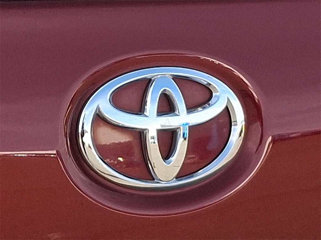 2014 Toyota Sienna XLE 8 Passenger