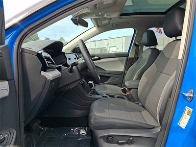 2024 Volkswagen Taos 1.5T SE Black