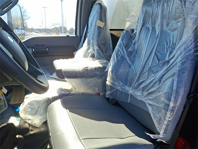 2023 Ford F-650SD Base