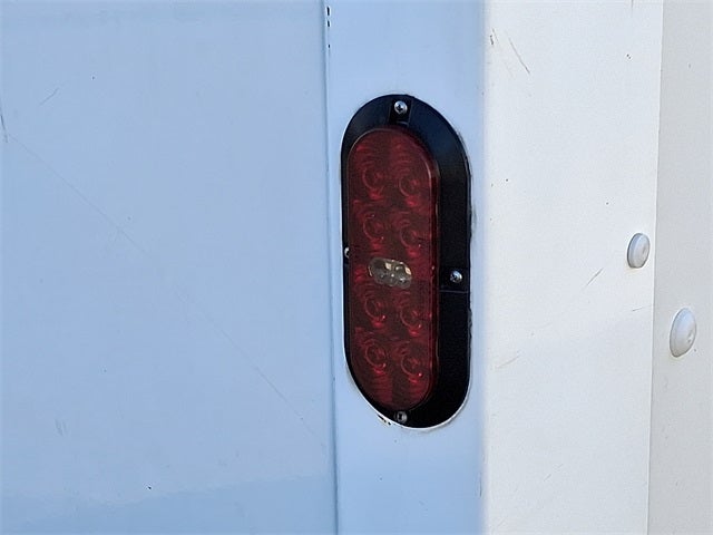 2022 Ford E-350SD Base Cutaway