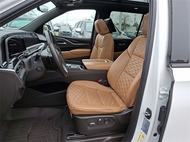 2023 Cadillac Escalade Sport