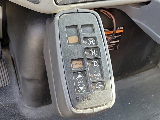 2018 International 4300 26FT BOX