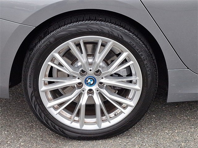 2024 BMW 3 Series 330e xDrive