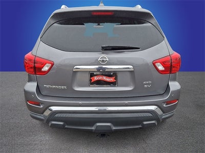 2019 Nissan Pathfinder SV