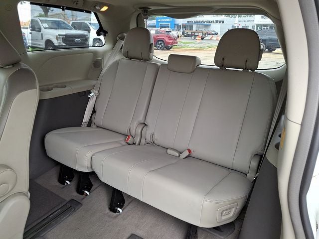 2013 Toyota Sienna Limited 7 Passenger