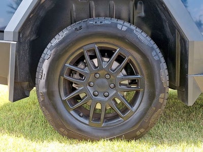 2025 Tesla Cybertruck AWD
