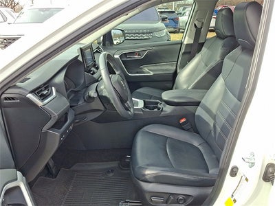 2020 Toyota RAV4 XLE Premium