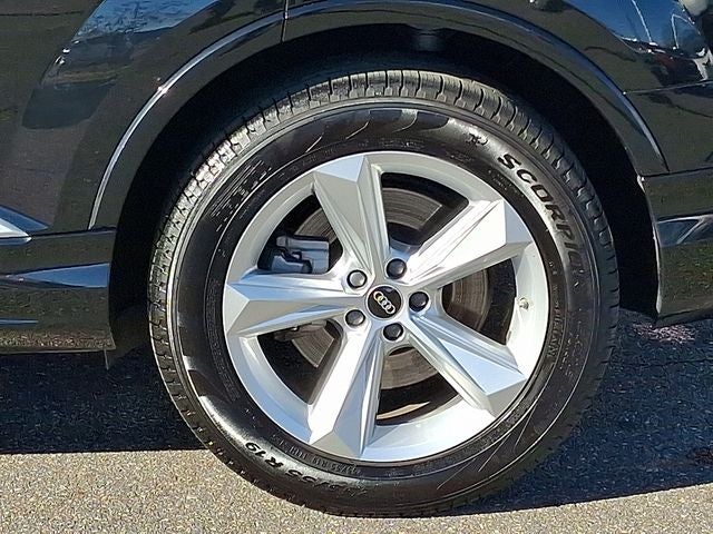 2024 Audi Q7 45 Premium Plus quattro