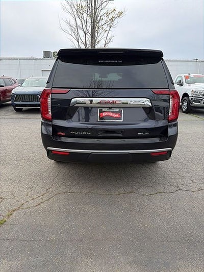 2023 GMC Yukon XL SLT