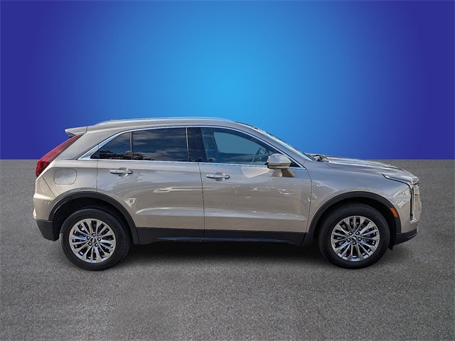 2025 Cadillac XT4 Premium Luxury