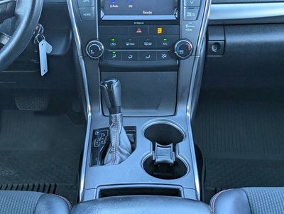 2017 Toyota Camry SE