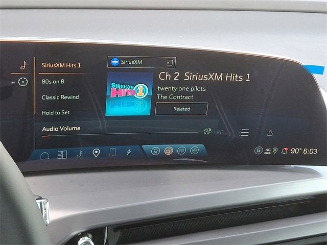 2026 Cadillac VISTIQ Luxury