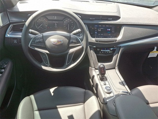 2025 Cadillac XT5 Luxury