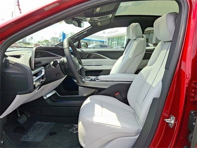 2025 Cadillac LYRIQ Luxury 1