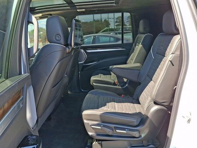 2026 Cadillac Escalade ESV Platinum Luxury