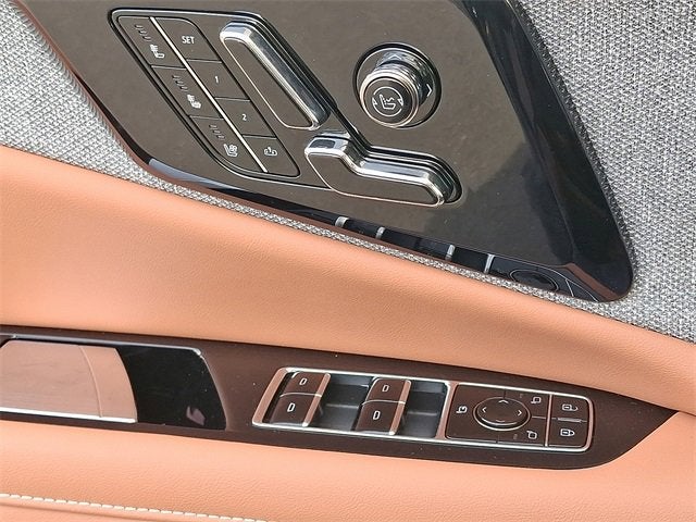 2025 Cadillac OPTIQ Sport 2