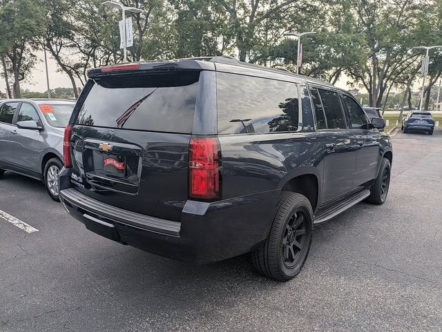 2017 Chevrolet Suburban LT