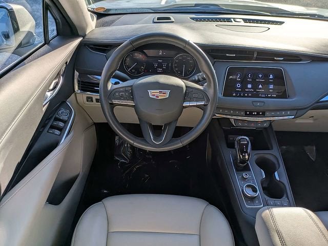 2023 Cadillac XT4 Luxury