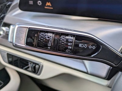 2026 Cadillac VISTIQ Luxury