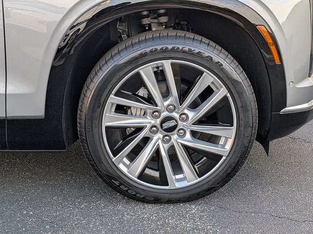 2026 Cadillac VISTIQ Luxury