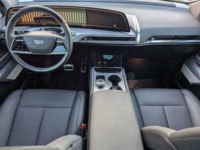 2026 Cadillac VISTIQ Luxury