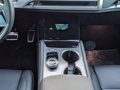 2026 Cadillac VISTIQ Luxury