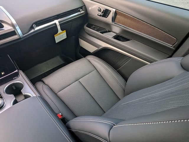 2027 Cadillac VISTIQ Sport