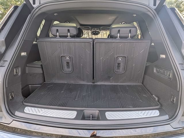 2027 Cadillac VISTIQ Sport