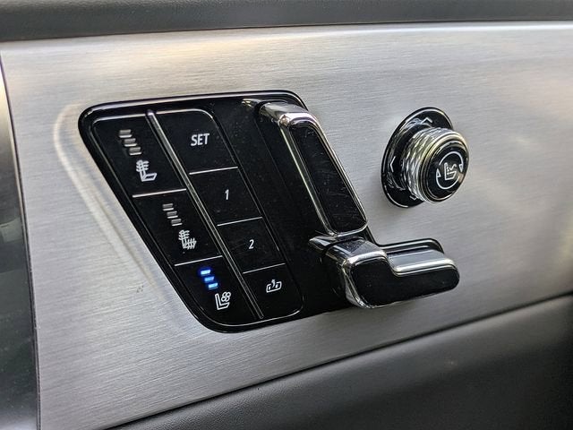 2026 Cadillac VISTIQ Platinum