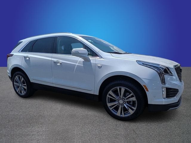 2026 Cadillac XT5 Luxury