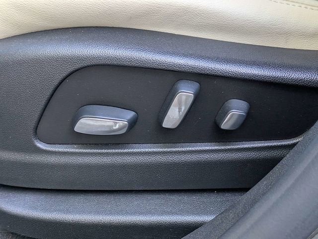 2019 Cadillac XT5 Luxury FWD