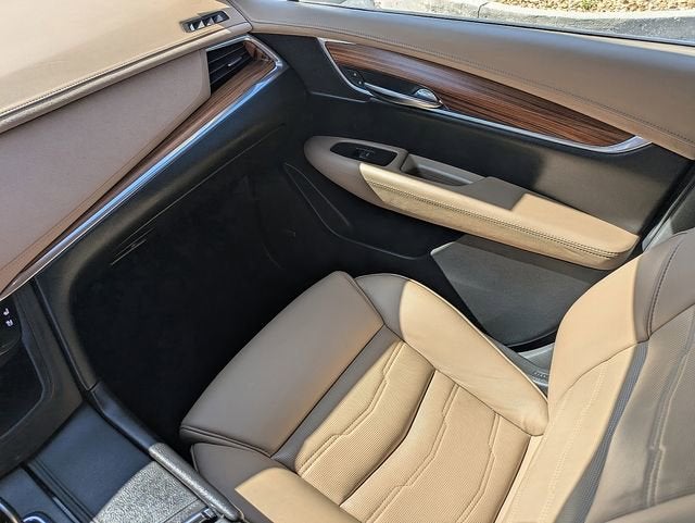 2017 Cadillac XT5 Platinum AWD