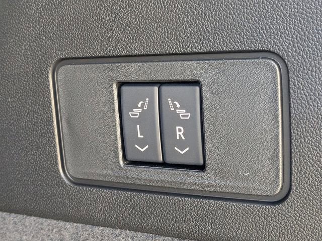 2025 Cadillac XT6 Luxury