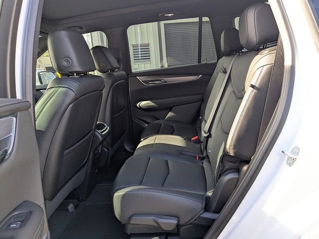 2025 Cadillac XT6 Luxury