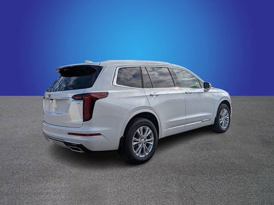 2025 Cadillac XT6 Luxury