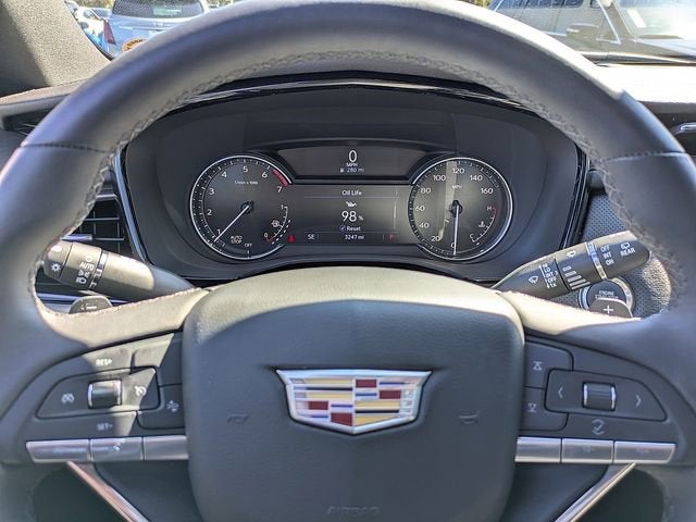 2025 Cadillac XT6 Luxury