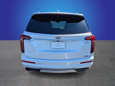 2025 Cadillac XT6 Luxury