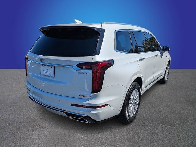 2025 Cadillac XT6 Luxury