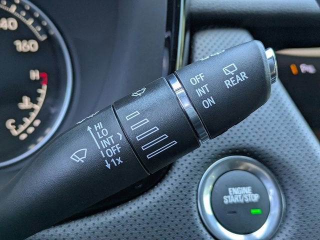 2025 Cadillac XT6 Luxury