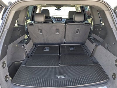 2025 Cadillac XT6 Luxury