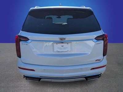 2025 Cadillac XT6 Luxury