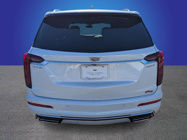 2025 Cadillac XT6 Luxury