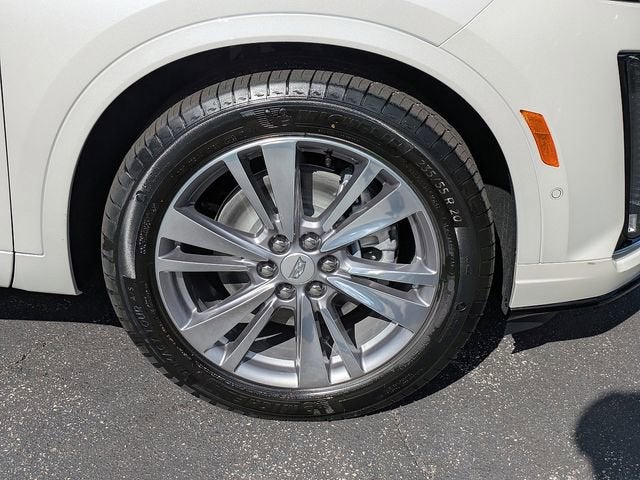 2025 Cadillac XT6 Premium Luxury