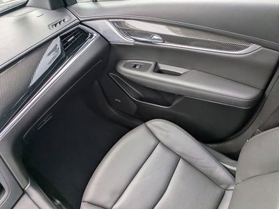 2025 Cadillac XT6 Sport