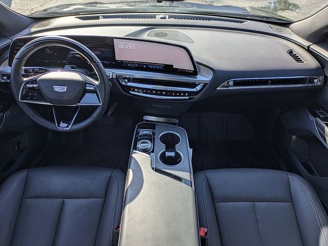 2024 Cadillac LYRIQ Luxury 3