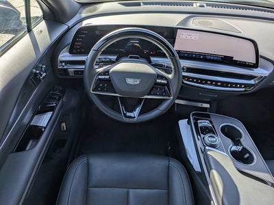 2024 Cadillac LYRIQ Luxury 3