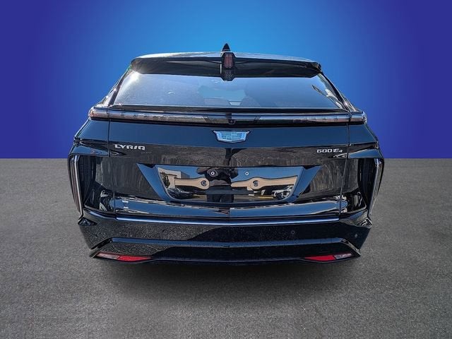 2024 Cadillac LYRIQ Luxury 3