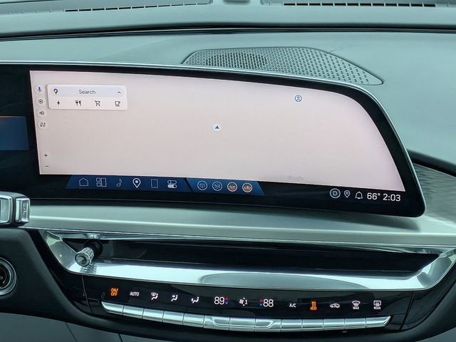 2024 Cadillac LYRIQ Sport 3