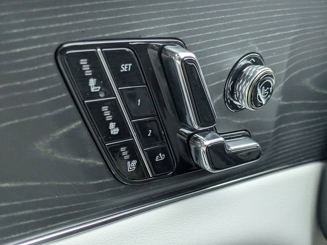 2024 Cadillac LYRIQ Sport 3